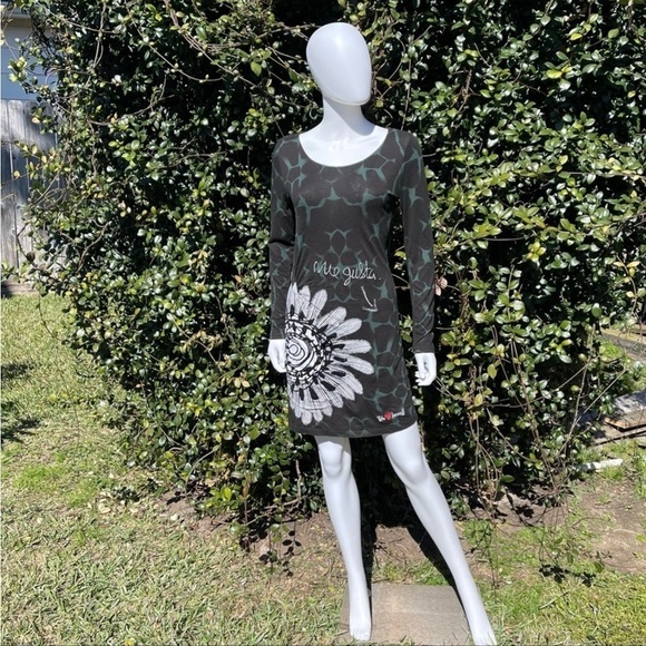 DESIGUAL Emerald Green Leopard Print Graphic Long Sleeve Mini Dress - Picture 1 of 15